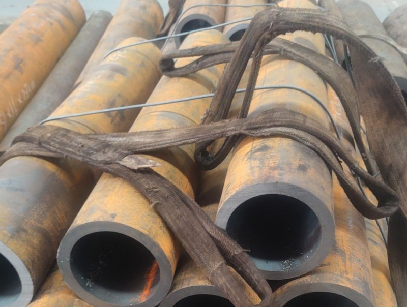 白云矿区15CrMoG无缝钢管切割